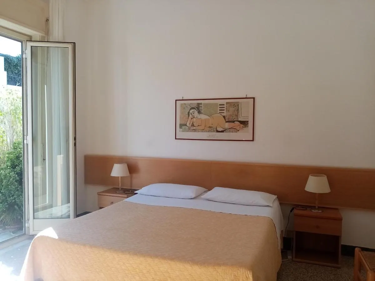 Ariston Petit Hotel باليرمو إيطاليا