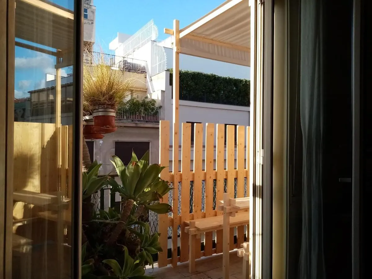 Ariston Petit Hotel